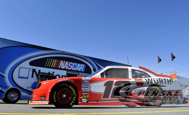 Hornish Qualifies 10th for Dollar General 300