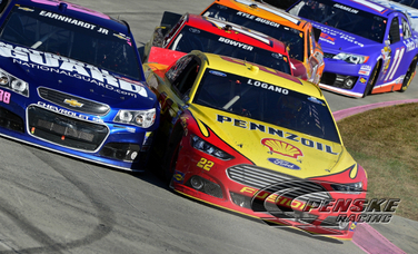 Logano Races to a Top-15 Result at Martinsville 