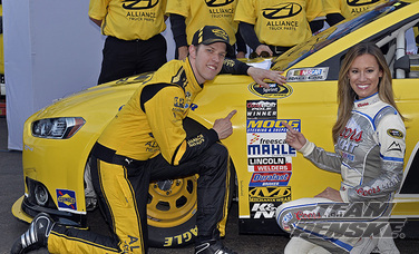 Team Penske Sweeps Front Row at Phoenix 