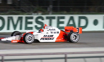 Castroneves moves to other side of dance floor